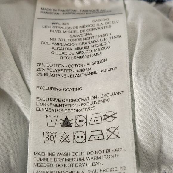 Levi's Strauss Signature Gold Hi Rise 3" Jean Shorts Women Size 6 NWT - Picture 11 of 12